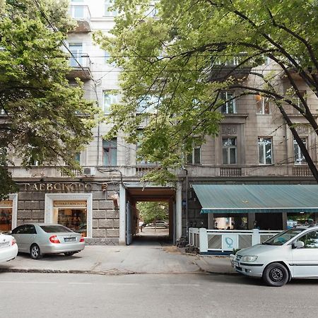 One Bedroom On Deribasovskaya Одеса Екстер'єр фото
