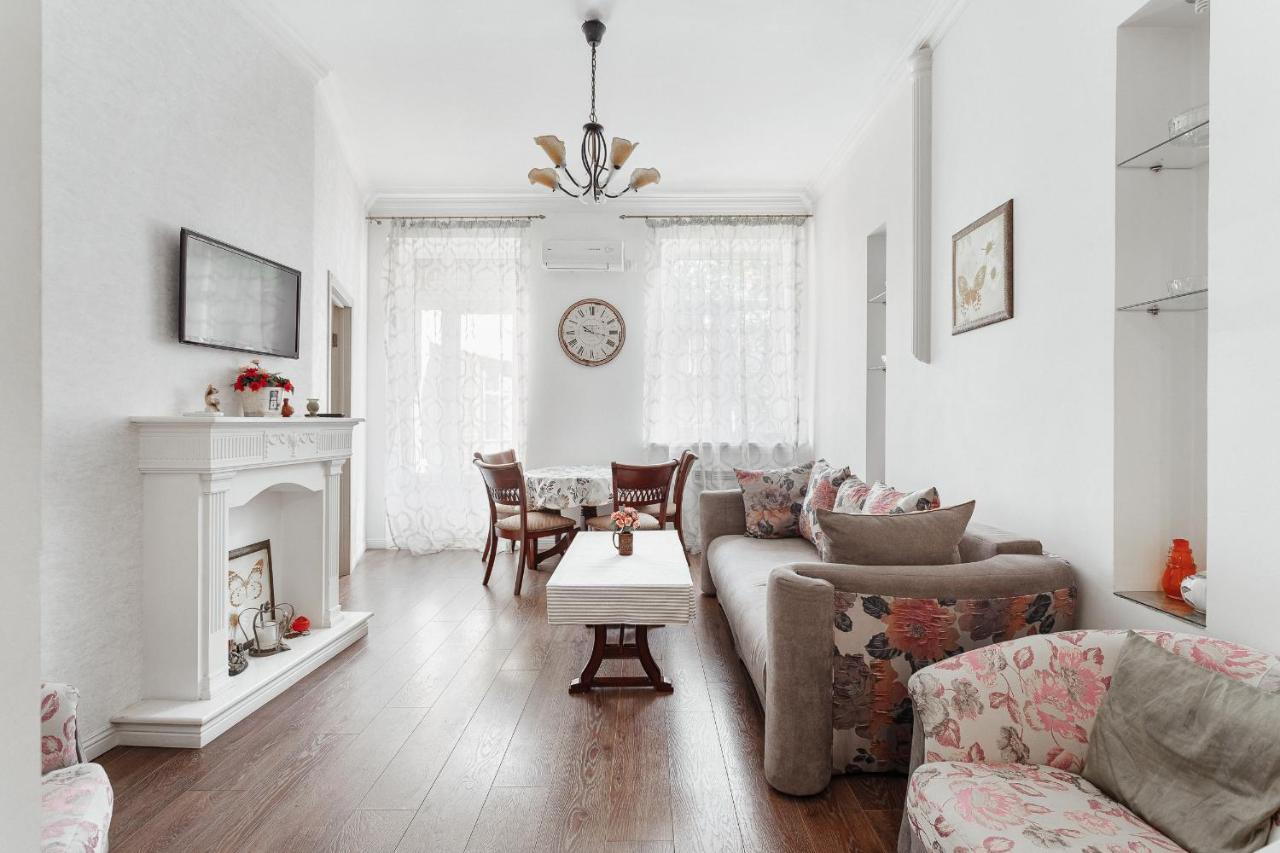 One Bedroom On Deribasovskaya Одеса Екстер'єр фото
